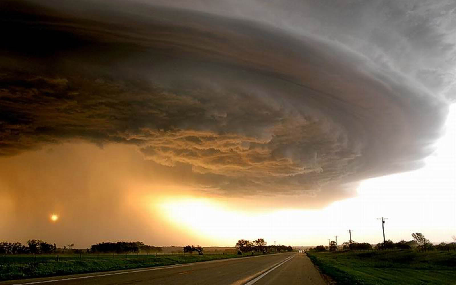 Tornado Photos and Wallpapers 5